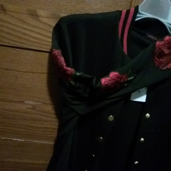 Jacket - Picture 1 of 2